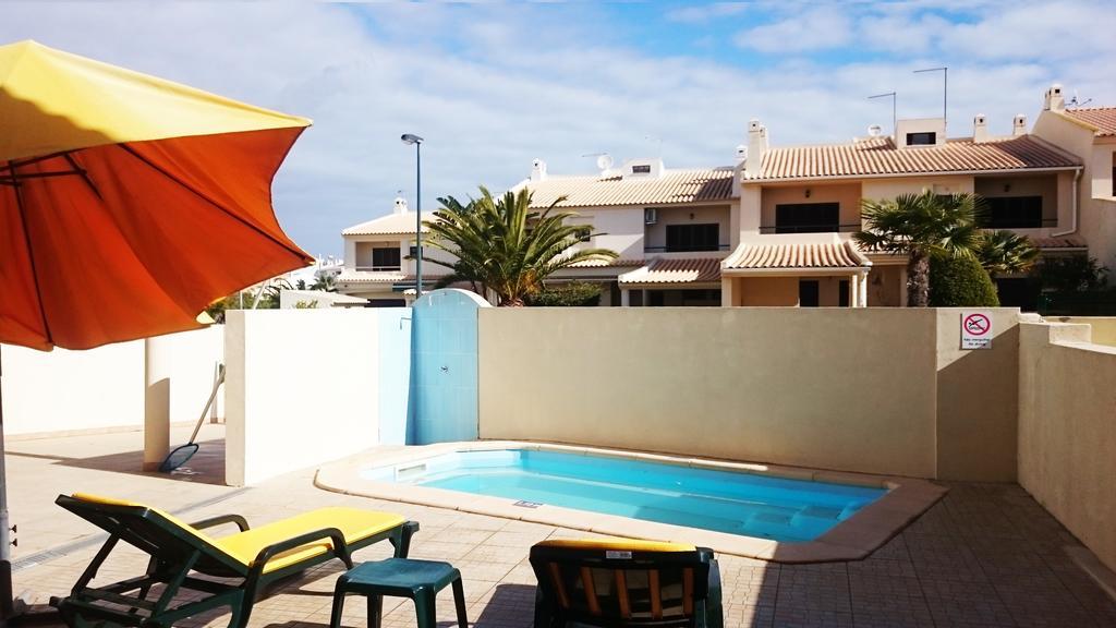 Holiday House البوفيرا المظهر الخارجي الصورة